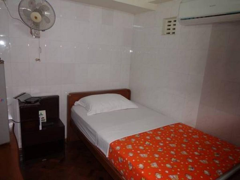 Chan Myae Guesthouse Yangon Room photo