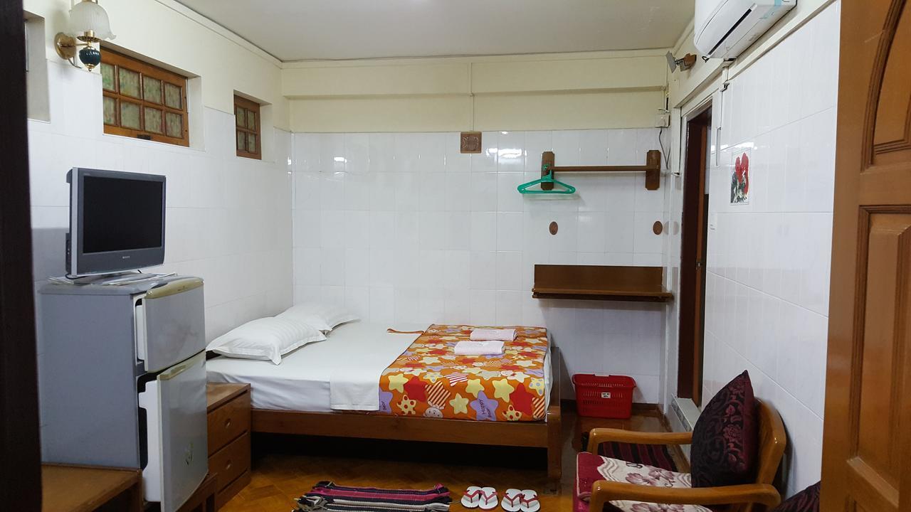 Chan Myae Guesthouse Yangon Exterior photo
