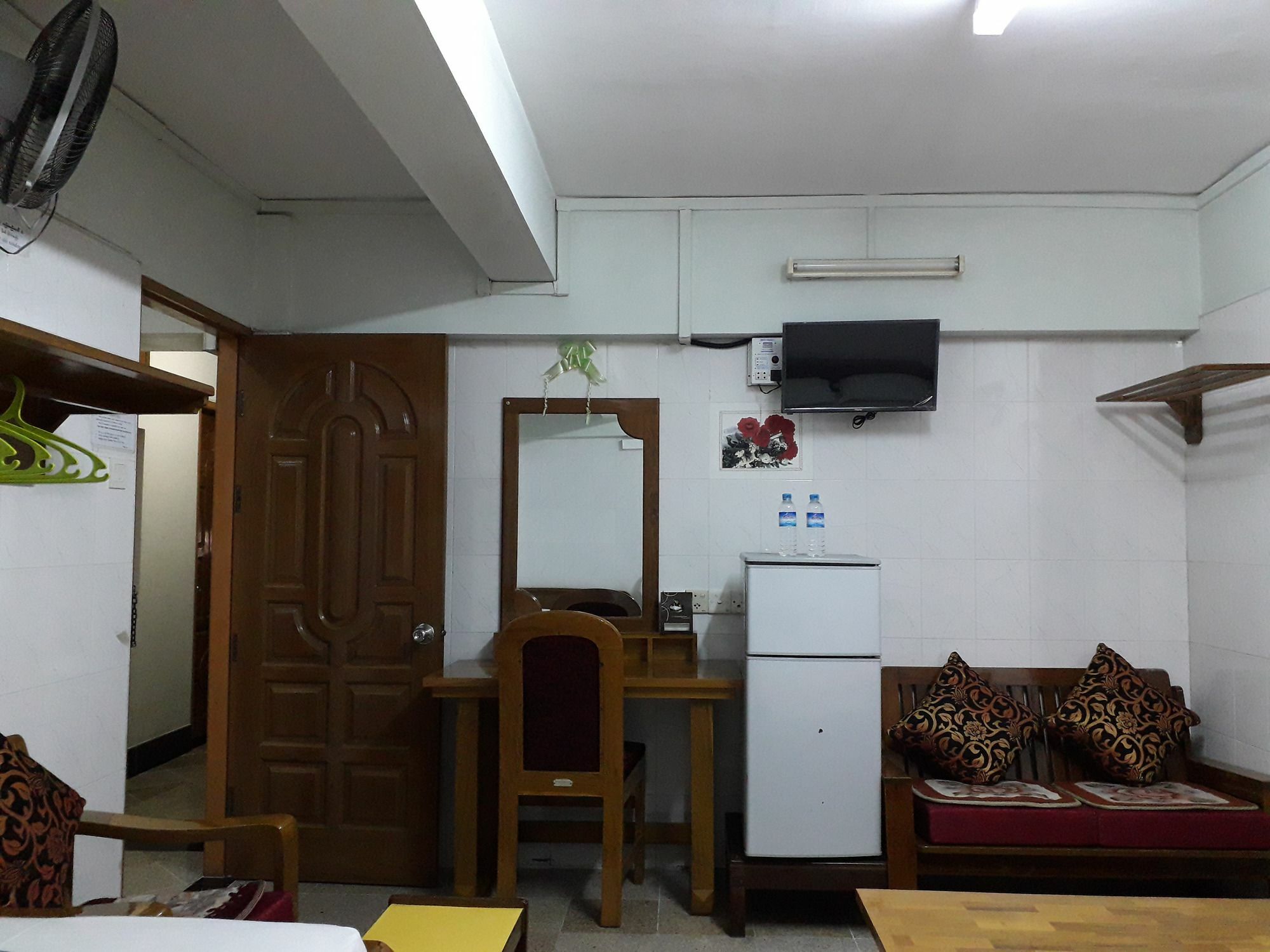 Chan Myae Guesthouse Yangon Exterior photo